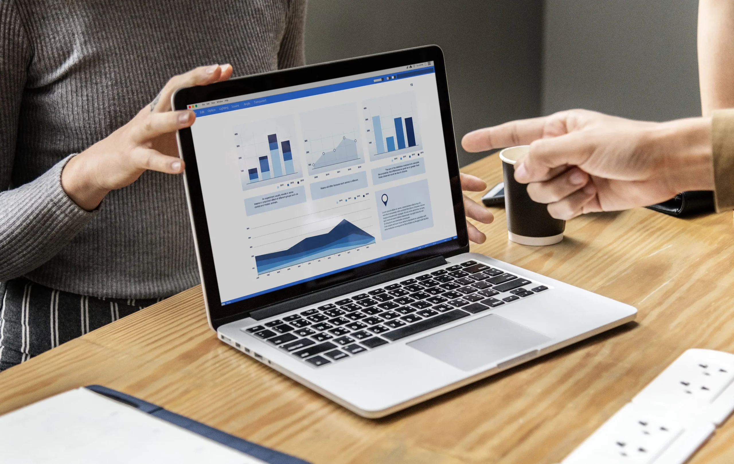 business-presentation-laptop-screen